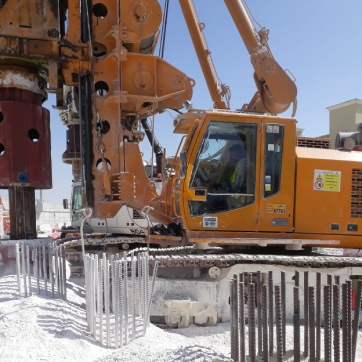 Crawler Crane & RC Pile Rig
